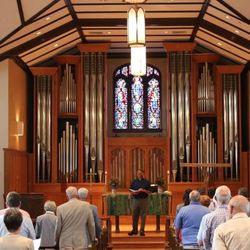 St Paul Lutheran Church - Worship with us on Sunday mornings or Monday evening!