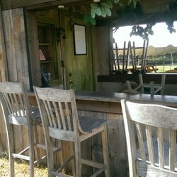 Jesse's Hideaway - It would have been cool to have a beer here if it was open.