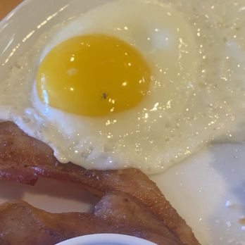Rain Cafe - Fly in egg - Diners Near Me - Lubbock, Texas