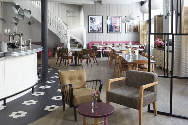 No 11 Pimlico Road by null