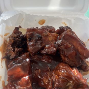 Big Mama's Bbq Express - Snoot/Tip Combo- Full Snoot (1/2 Pound) & 1/2 Pound Tips - Barbeque Near Me - East St. Louis, Illinois Big Mama's Bbq Express - Snoot/Tip Combo- Full Snoot (1/2 Pound) & 1/2 Pound Tips - Barbeque Near Me - East St. Louis, Illinois