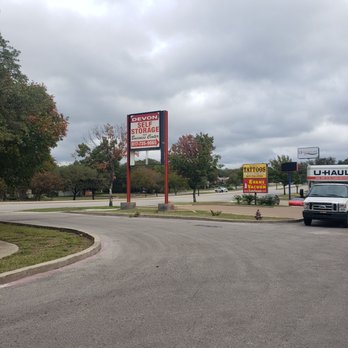 Devon Self Storage - Come and check out our friendly and professional staff - Self Storage Near Me - Fort Worth, Texas Devon Self Storage - Come and check out our friendly and professional staff - Self Storage Near Me - Fort Worth, Texas