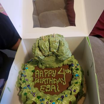 Pu'uwai Aloha Bakery - Chocolate hulk cake made specially for my 4 year old! - Bakeries Near Me - Honolulu, Hawaii