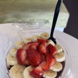 Blueberry Frozen Yogurt - My Açaí fruit & yogurt bowl!... delicious