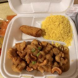 Bamboo Village Chinese Cafe - Cashew Chicken