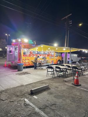Tamix Mexican food truck by null