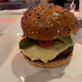 Gordon Ramsay Burger Las Vegas - Gordon Ramsay Burger. $17 - Burgers Near Me - Las Vegas, Nevada Gordon Ramsay Burger Las Vegas - Gordon Ramsay Burger. $17 - Burgers Near Me - Las Vegas, Nevada