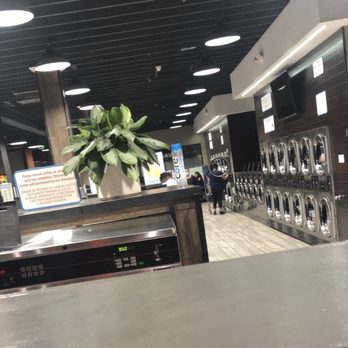 La Buenisima Lavanderia - Laundromat Near Me - San Fernando, California La Buenisima Lavanderia - Laundromat Near Me - San Fernando, California