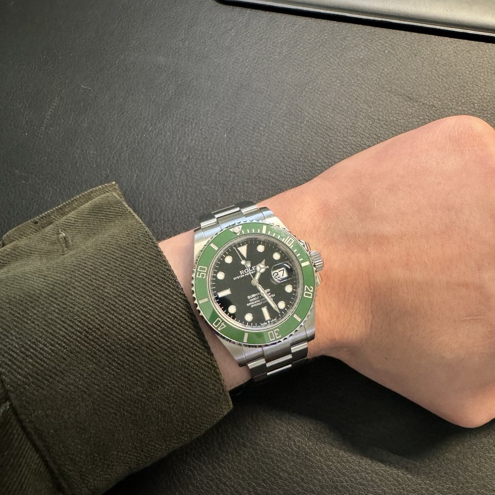 GEARYS Beverly Hills - Green Submariner Date, 41mm - Jewelry Near Me - Beverly Hills, California