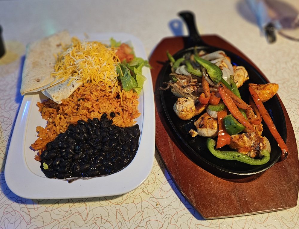 Nachos Mexican Grille