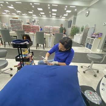 Elegant Nails - Nail Salons Near Me - Atlanta, Georgia