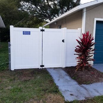 Premium Fence - Fences & Gates Near Me Premium Fence - Fences & Gates Near Me