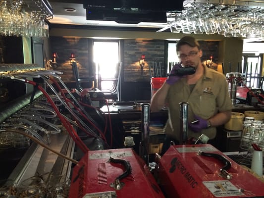 Leaders Beverage by null