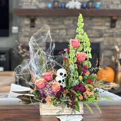 Halloween arrangement