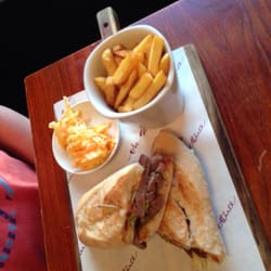Slug & Lettuce - Philly steak sandwich