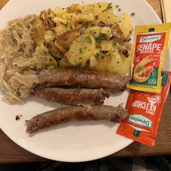 Hubenbauer - sausage plate - Gastropubs Near Me - Vahrn, BZ