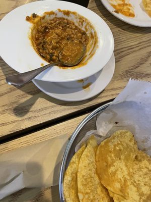 Royal Thai Bistreaux by null