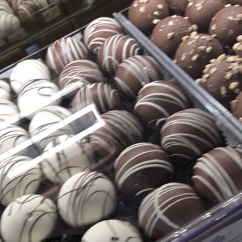 Rocky Mountain Chocolate Factory - Chocolatiers & Shops Near Me - Aurora, Colorado