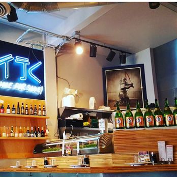GoBistro - Sushi Bars Near Me - Hollywood, Florida