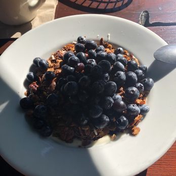 Alice's Restaurant - Granola with blueberries and yogurt...hey wait a minute where is yogurt ??? - Diners Near Me - Woodside, California Alice's Restaurant - Granola with blueberries and yogurt...hey wait a minute where is yogurt ??? - Diners Near Me - Woodside, California
