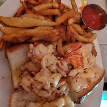 Neptune Oyster - Lobster roll and fries - Seafood Near Me - Boston, Massachusetts Neptune Oyster - Lobster roll and fries - Seafood Near Me - Boston, Massachusetts