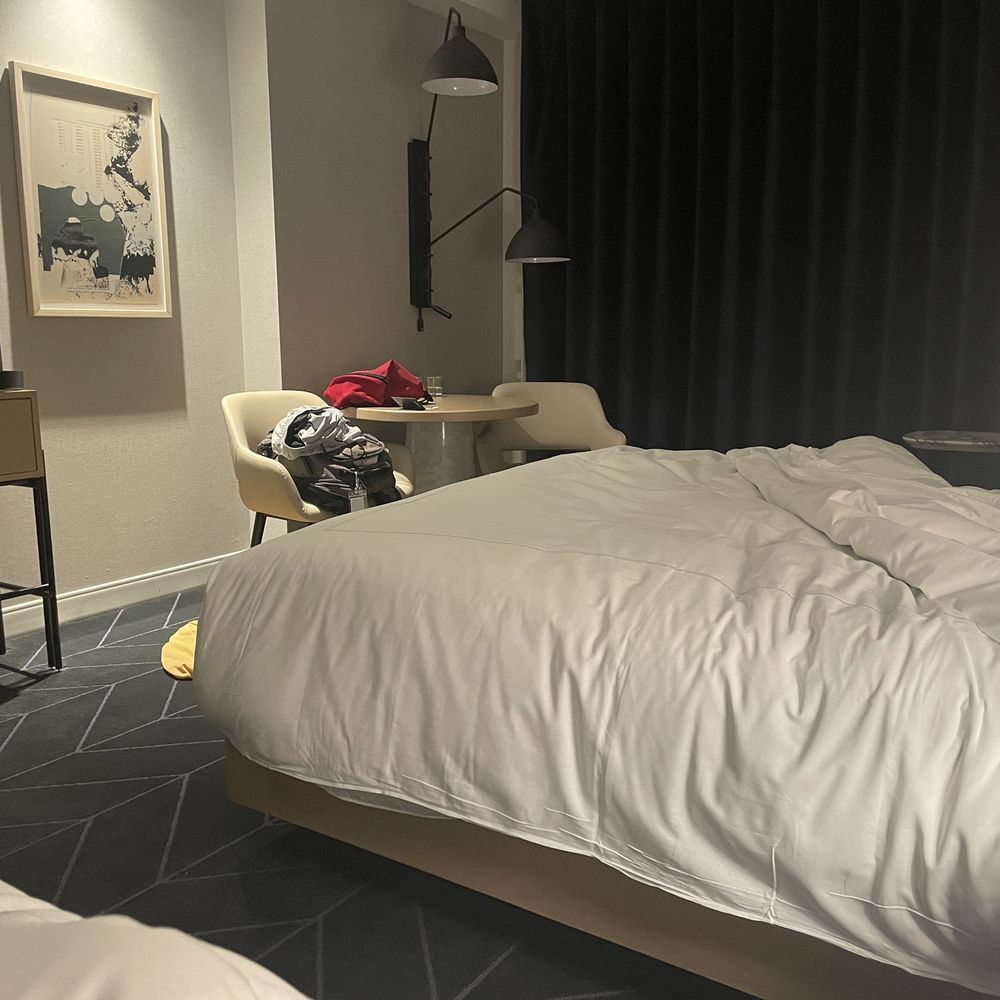 Kimpton The Forum Hotel - Queen standard room - Hotels Near Me - Charlottesville, Virginia Kimpton The Forum Hotel - Queen standard room - Hotels Near Me - Charlottesville, Virginia