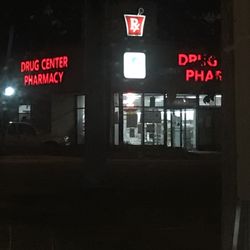 Drug Center Pharmacy - Photo of Drug Center Pharmacy