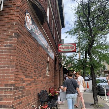 Mama Santa's - Outside - Pizza Near Me - Cleveland, Ohio