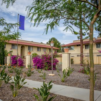 Claystone Del Plaza Apartments - Apartments Near Me - Riverside, California Claystone Del Plaza Apartments - Apartments Near Me - Riverside, California