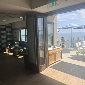 Malibu Beach Inn - Hotels Near Me - Malibu, California