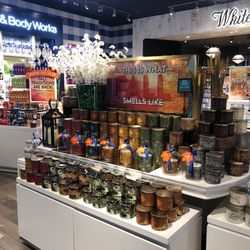 Bath & Body Works - Candles!