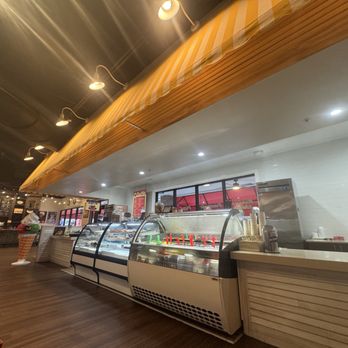 Mandola's Italian Kitchen - Bakery - Bakeries Near Me - Tampa, Florida Mandola's Italian Kitchen - Bakery - Bakeries Near Me - Tampa, Florida