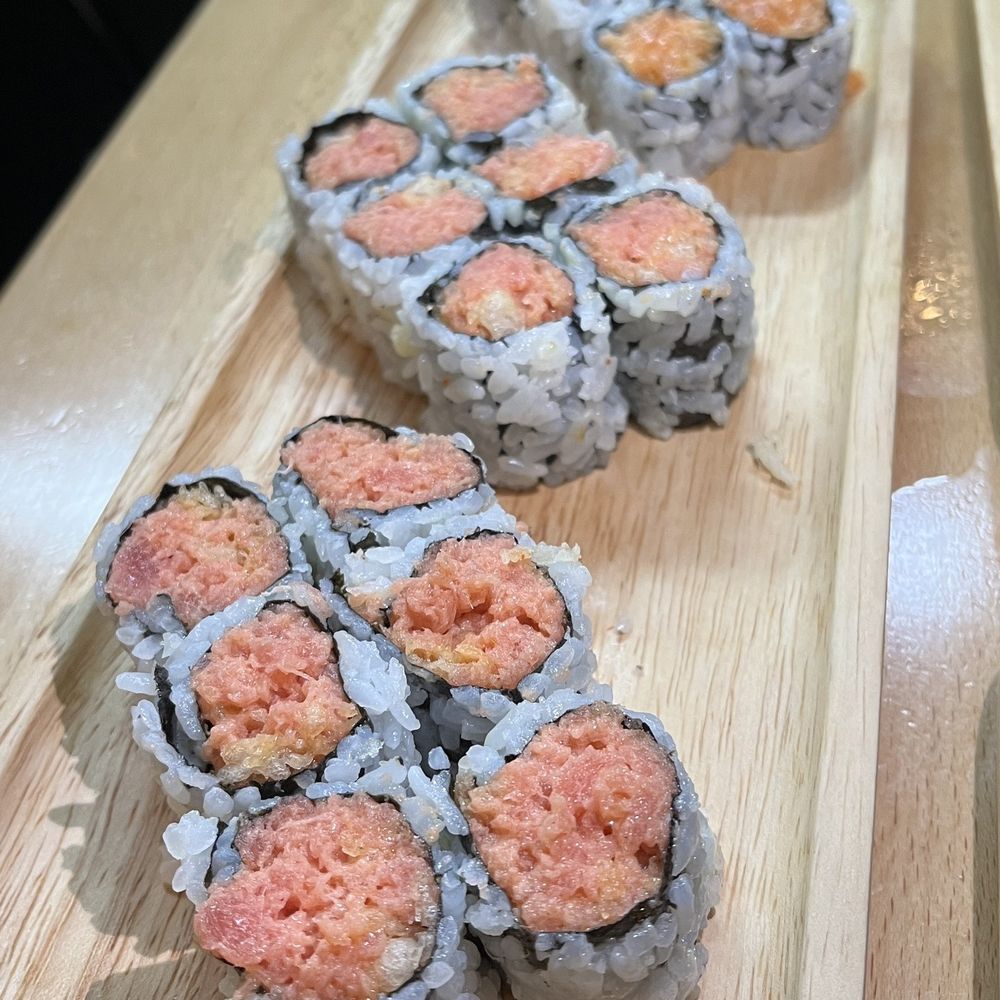 Akino - Spicy Salmon Roll, Spicy Tuna Roll - Sushi Bars Near Me - Elmhurst, New York Akino - Spicy Salmon Roll, Spicy Tuna Roll - Sushi Bars Near Me - Elmhurst, New York