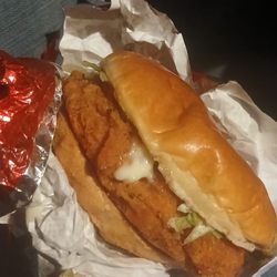 Wendy's - Spicy chicken, no tomato, extra mayo