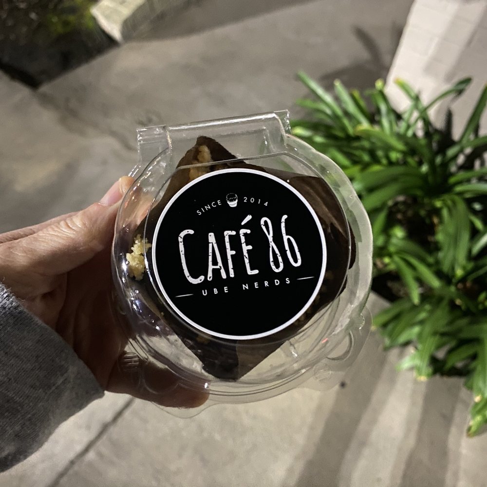 Cafe 86 - Ube cheesecake - Cafes Near Me - Northridge, California