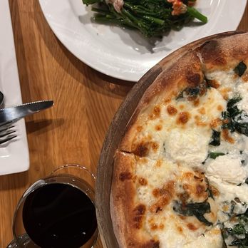Gaetano's Restaurant - Chicken Parmigiana and Pizza Bianca - Italian Near Me - Torrance, California Gaetano's Restaurant - Chicken Parmigiana and Pizza Bianca - Italian Near Me - Torrance, California