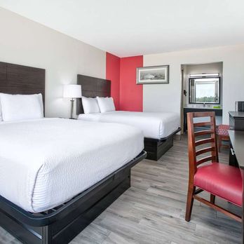 Diamondhead Inn and Suites - Guest room - Hotels Near Me - Bay St. Louis, Mississippi Diamondhead Inn and Suites - Guest room - Hotels Near Me - Bay St. Louis, Mississippi