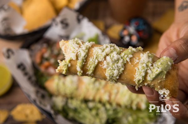 Pilo's Street Tacos by null