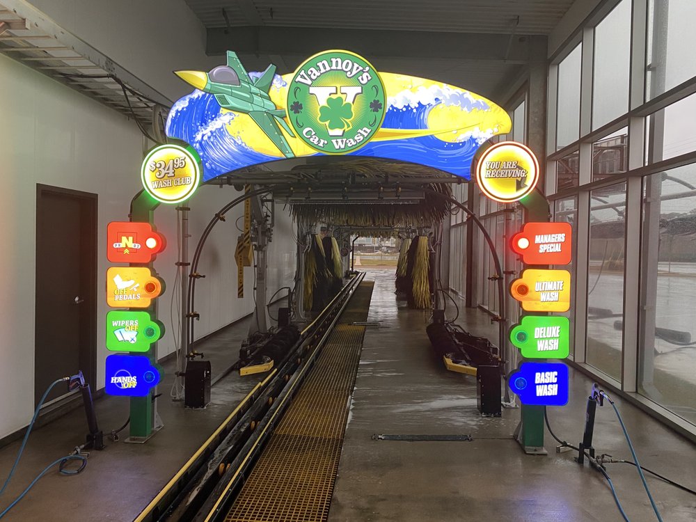 VANNOY’S CAR WASH Updated September 2024 3199 W 9 Mile Rd