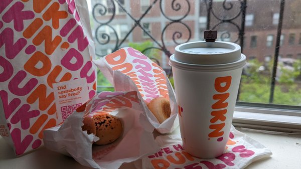 Dunkin' by null