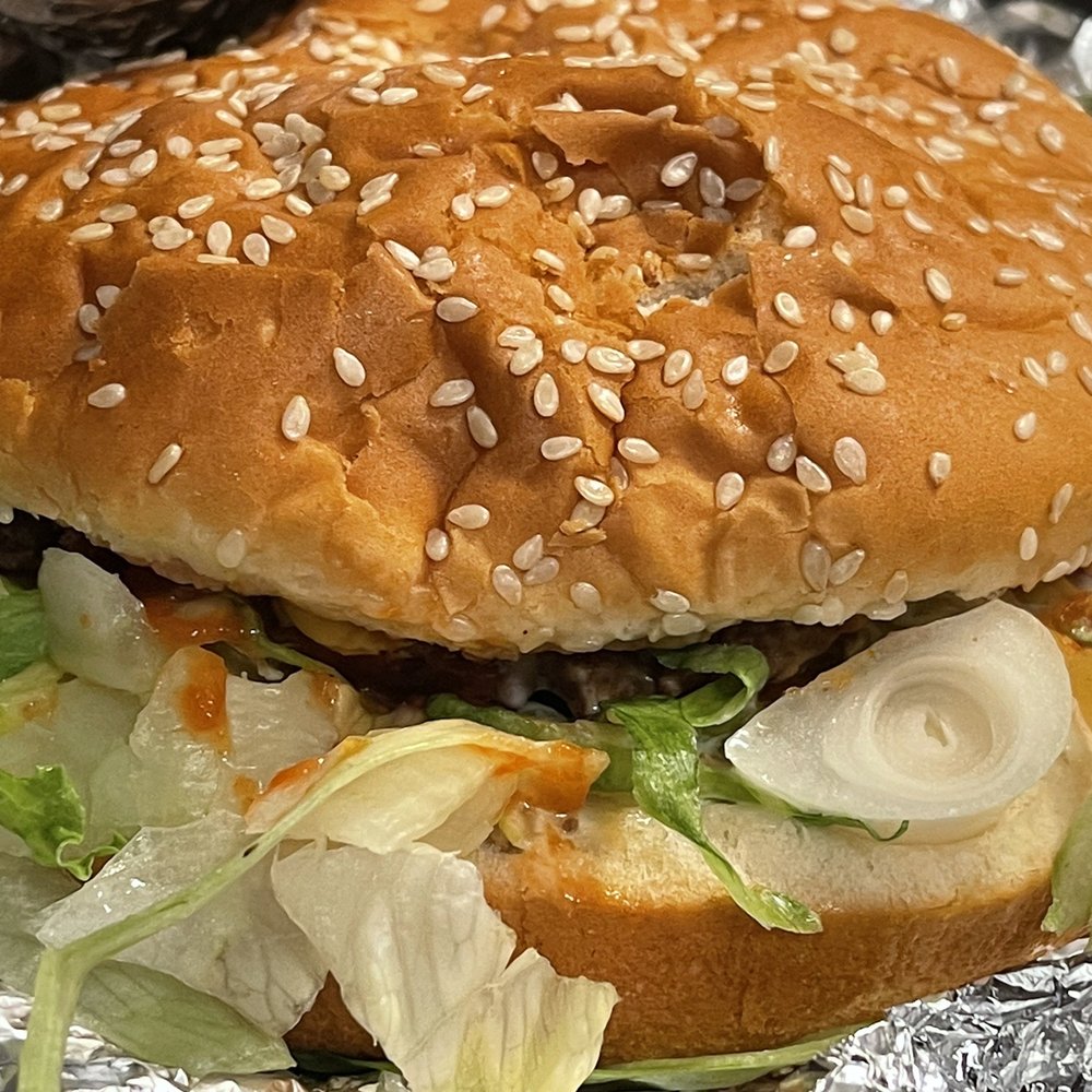 Chesters chicken - Cheeseburger - Halal Near Me - Buffalo, New York Chesters chicken - Cheeseburger - Halal Near Me - Buffalo, New York