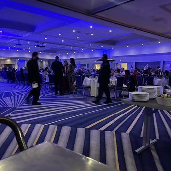 DJCJ Entertainment - Blue uplighting - DJs Near Me