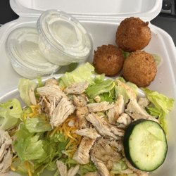 Ol' Bob's Bbq & Catering - Grilled chicken salad