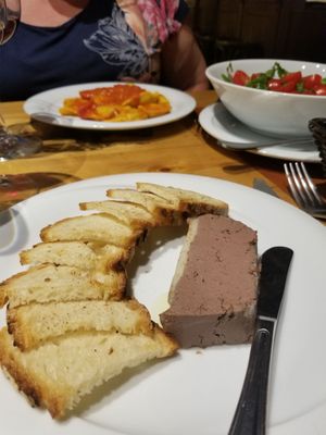 L’Angolo Divino Enoteca Wine - bar by null