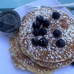 Saddle Creek Grill - Sunseeker Resorts - Pancakes with blueberries