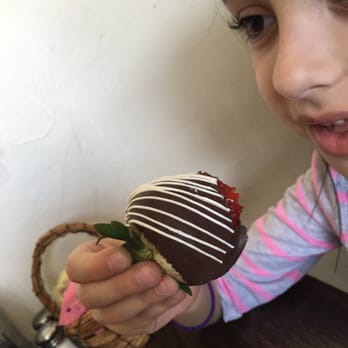 Paris Bakery Cafe - Chocolate tasteless strawberry - Bakeries Near Me - Monterey, California