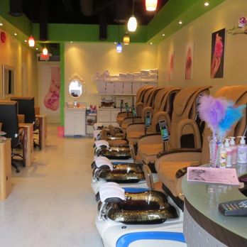 Surprise Nails Lounge - Photo - Nail Salons Near Me - Surrey, British Columbia