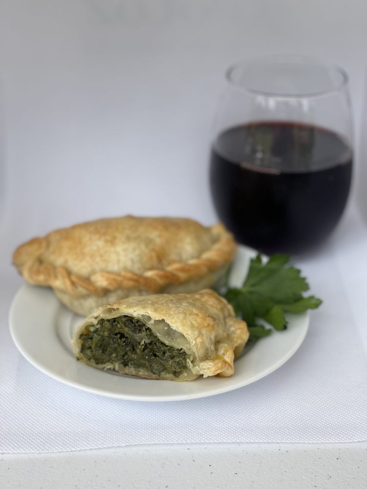 The Empanada Ladie Logo