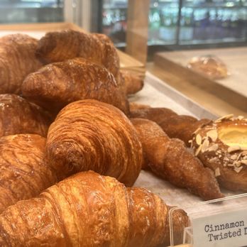 Paris Baguette - Croissant - Bakeries Near Me - Bound Brook, New Jersey