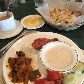 India Palace - Buffet selections and fresh naan. - Indian Near Me - Memphis, Tennessee India Palace - Buffet selections and fresh naan. - Indian Near Me - Memphis, Tennessee